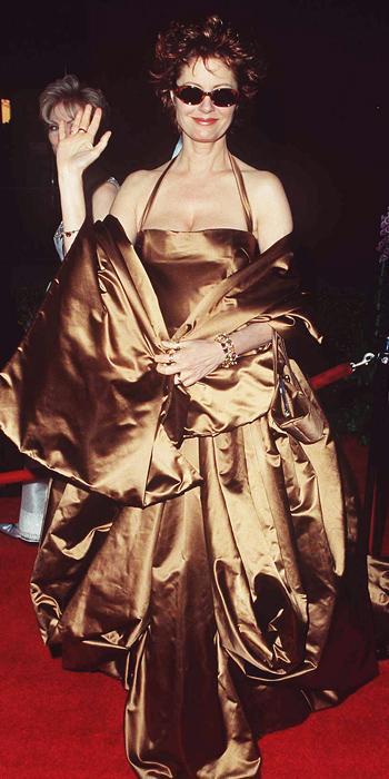 Оскар Dresses - 1996, Susan Sarandon in Dolce & Gabbana