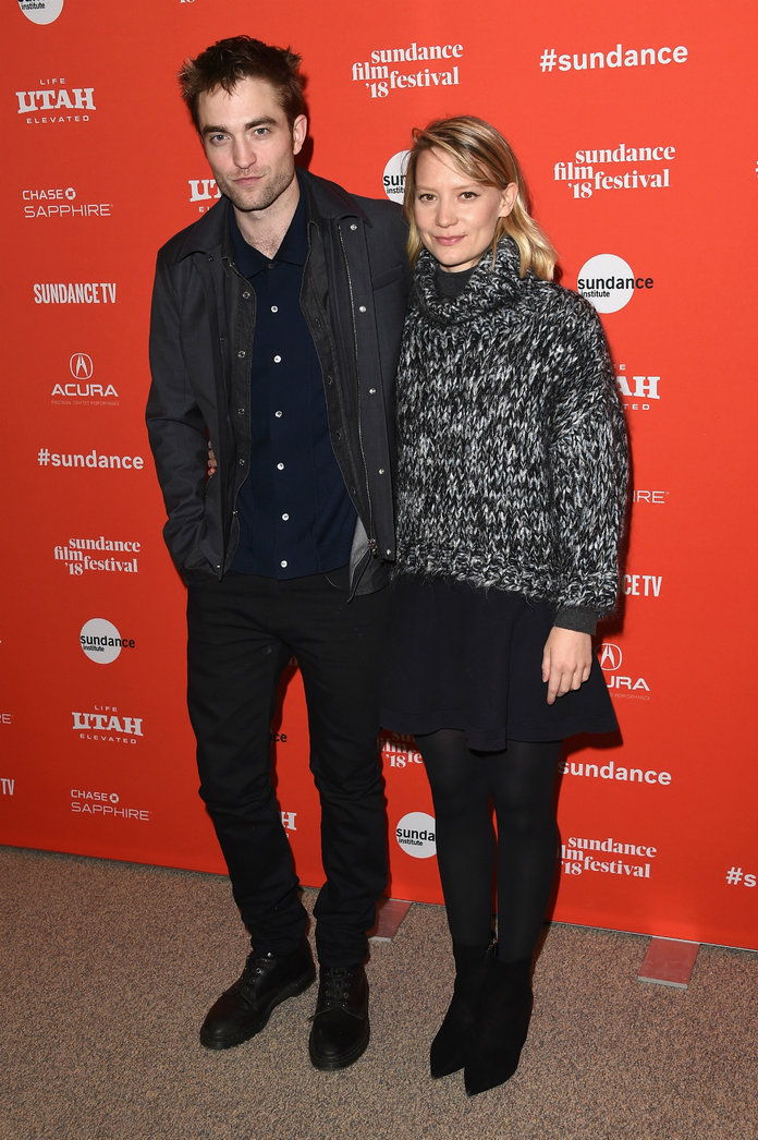 Ροβέρτος Pattinson and Mia Wasikowska