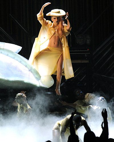 Κυρία Gaga - Grammy Performances