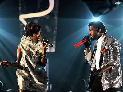 най-доброто of 2009 Top 10 Celebrity Party Playlists - Estelle and Kanye West - 2009 Grammy Awards