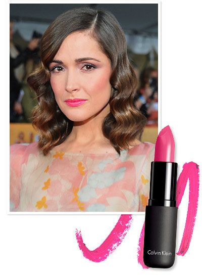 Τριαντάφυλλο Byrne's hot pink lipstick inspired by her pastel, floral dress