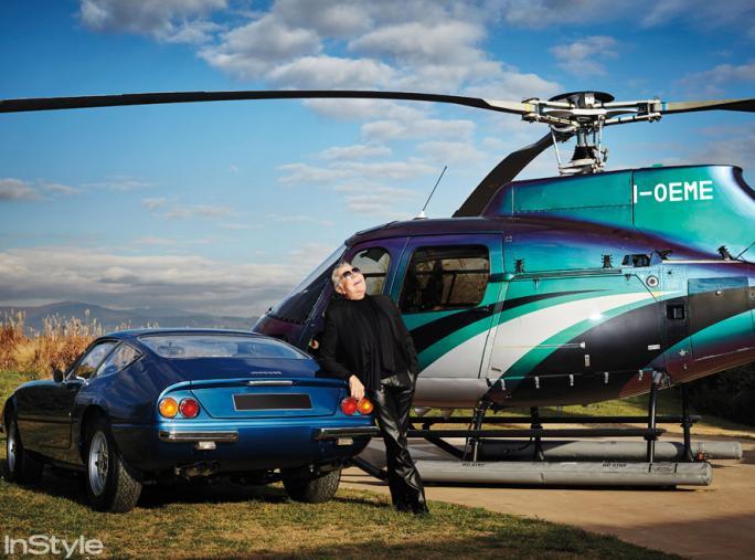 Ρόμπερτο's Helicopter and Ferrari - Cavalli Home Tour