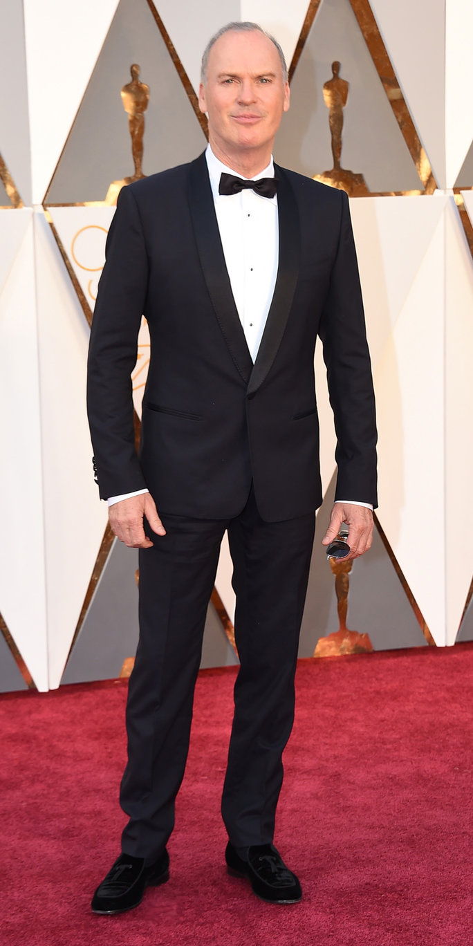 Μιχαήλ Keaton arrives at the Oscars on Sunday, Feb. 28, 2016, at the Dolby Theatre in Los Angeles. (Photo by Jordan Strauss/Invision/AP)