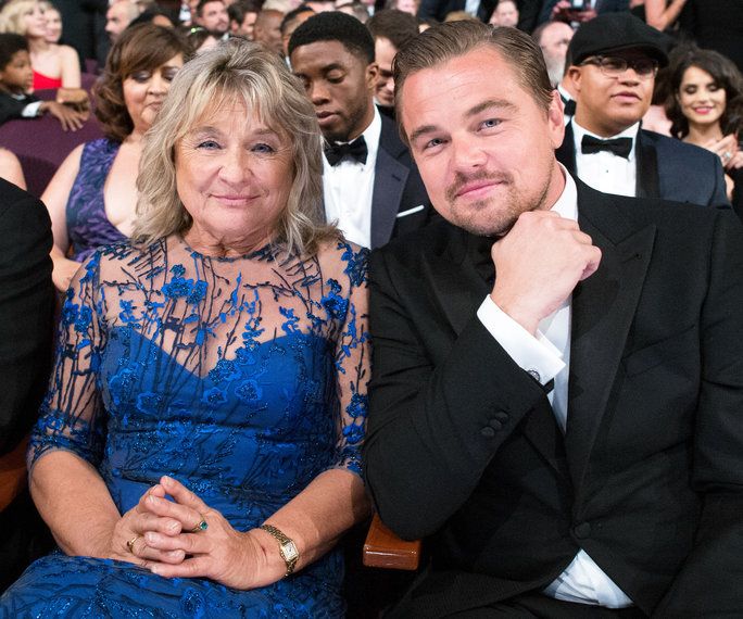 И took Mom as his date to the Oscars, obvi.