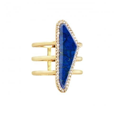 031215-ambyr-Найт-и-Кейт Босуърт--бижута-синьо-каменна ring.jpg