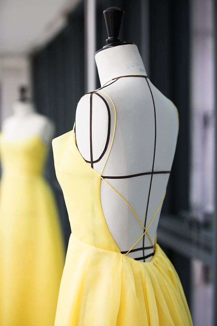Осъществяване Emma Watson's Dress - Embed 3