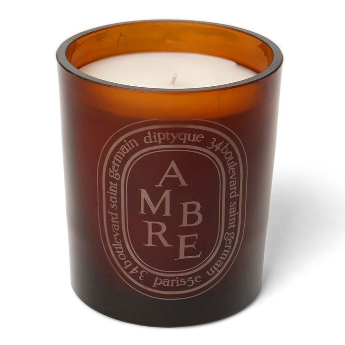 За the Romantic: A Scented Candle 