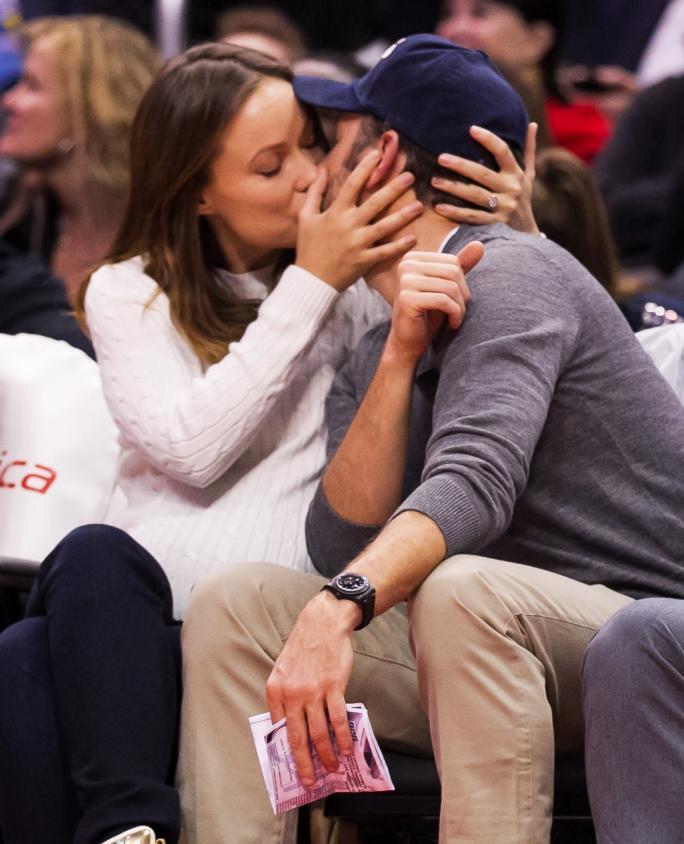 А Pregnant Olivia Wilde and Jason Sudeikis Caught on the Kiss Cam at the Clippers Game in Los Angeles