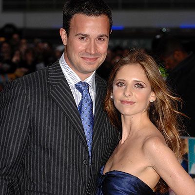 Сара Michelle Gellar - Freddie Prinze Jr. - Hollywood's Hottest Moms - Who's Expecting - Hollywood's Newest Moms