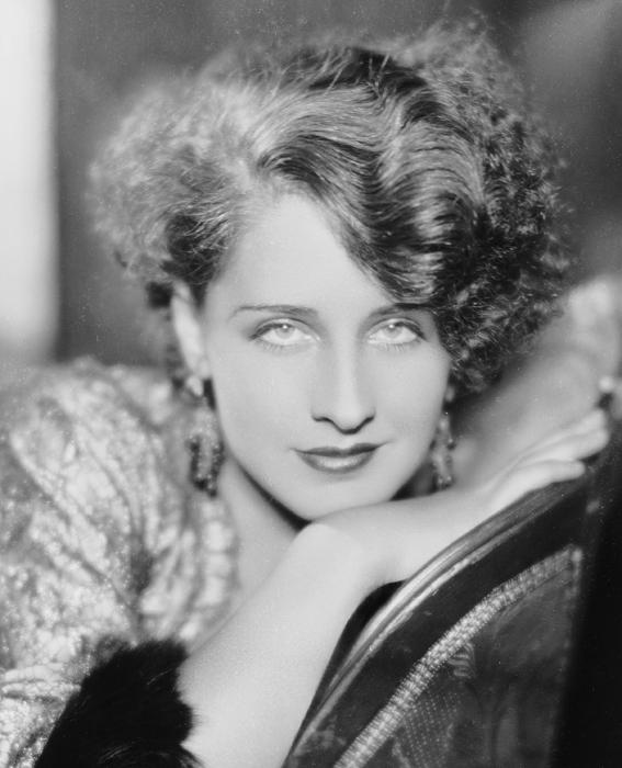 1930: Norma Shearer