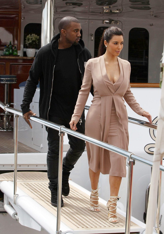 Ким Kardashian and Kanye West (2012)
