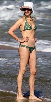 Τζούλια Roberts, Stars in Bikinis