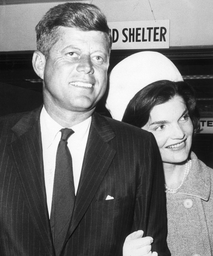 JFK & Jackie Kennedy - LEAD