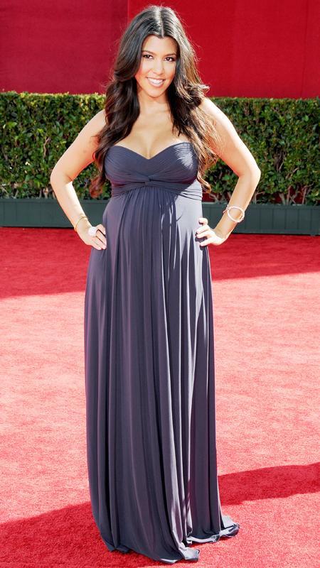 Κούρτνεϊ Kardashian, pregnant