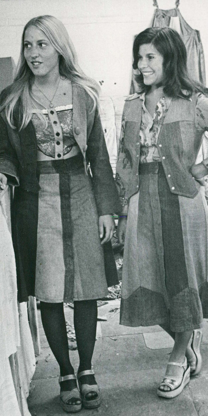 Τζην Skirt in 1975