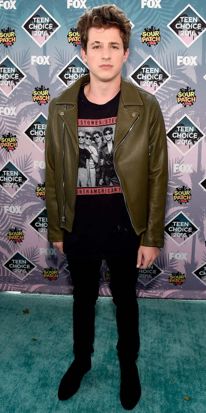 Εγγραφή artist Charlie Puth attends Teen Choice Awards 2016 at The Forum on July 31, 2016 in Inglewood, California. 