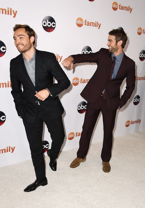 Актьори Ed Westwick (L) and Chace Crawford attend Disney ABC Television Group's 2015 TCA Summer Press Tour at the Beverly Hilton Hotel on August 4, 2015 in Beverly Hills, California. 