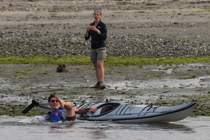 Джъстин Trudeau Kayak - Embed - 1