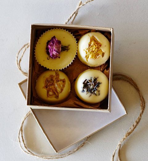 букет Bath Truffles Made With Goat's Milk from Anthropologie
