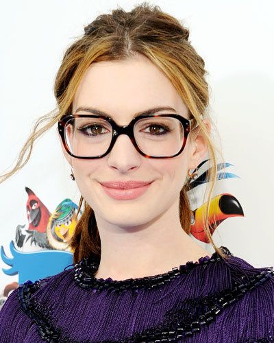 Виж Your Best - Celebrity Glasses - Anne Hathaway