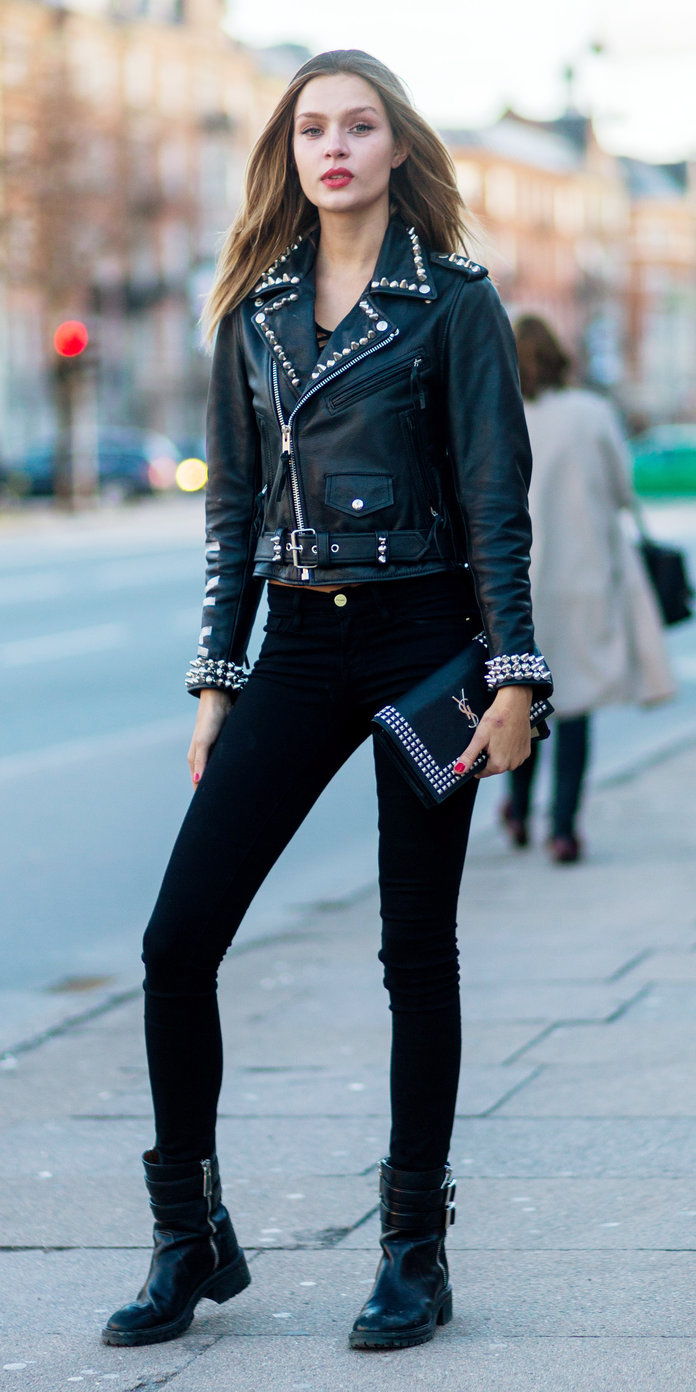 Ιωσηφίνα Skriver in a Leather Jacket 