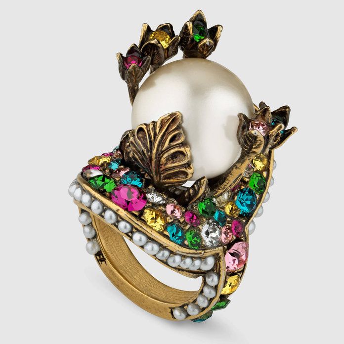 Gucci Flower ring with resin pearl 