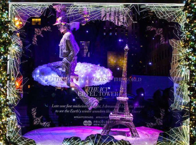 SAKS FIFTH AVENUE: THE WINTER PALACE, THE ICY EIFFEL TOWER 