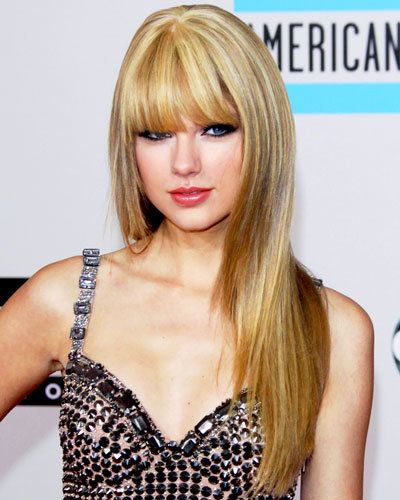 # 2 Taylor Swift's Faux Bangs