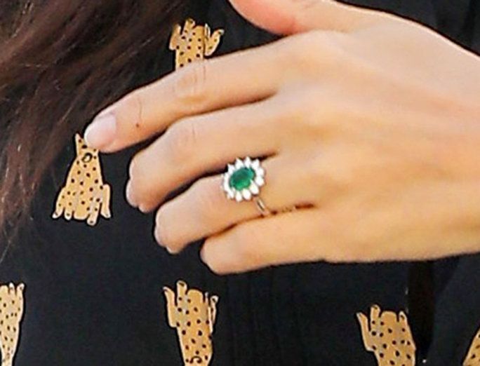 Ιρίνα Shayk Engagement Ring Embed 