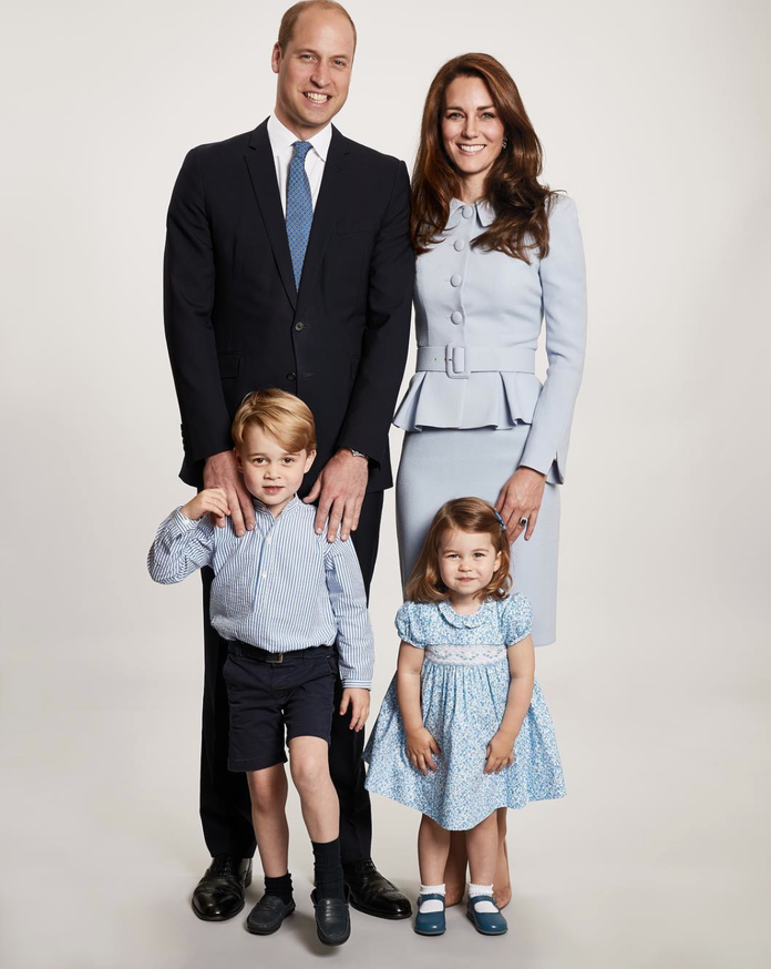ο Duke and Duchess of Cambridge, Prince George, and Princess Charlotte, 2017