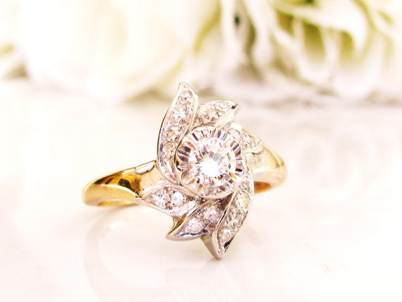 дама Rose Vintage Jewel Vintage Engagement Ring