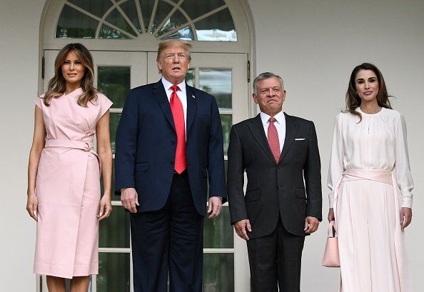 президент Trump Welcomes King Abdullah And Queen Rania Of Jordan To White House